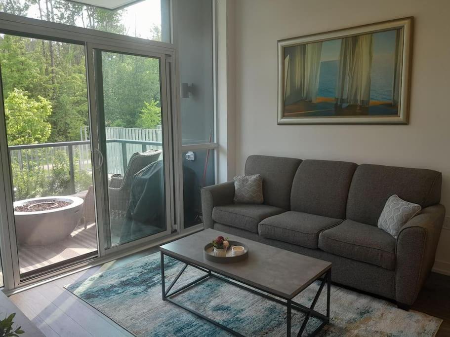 Cozy South View Suite Overlooking The Nature Trail Innisfil Екстер'єр фото