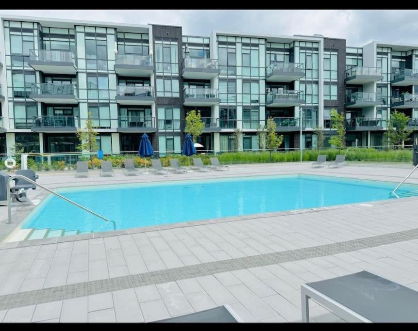 Cozy South View Suite Overlooking The Nature Trail Innisfil Екстер'єр фото