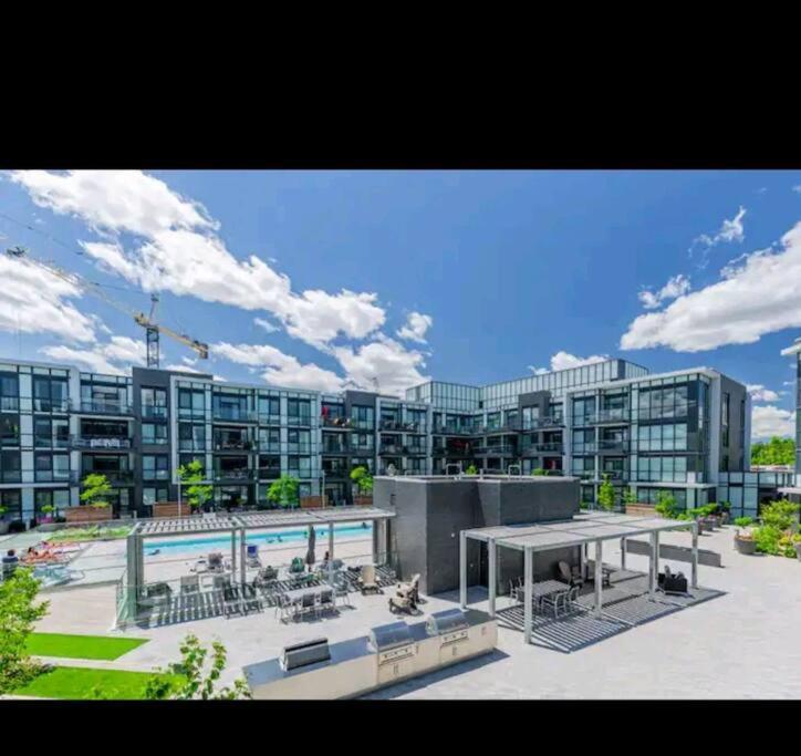 Cozy South View Suite Overlooking The Nature Trail Innisfil Екстер'єр фото
